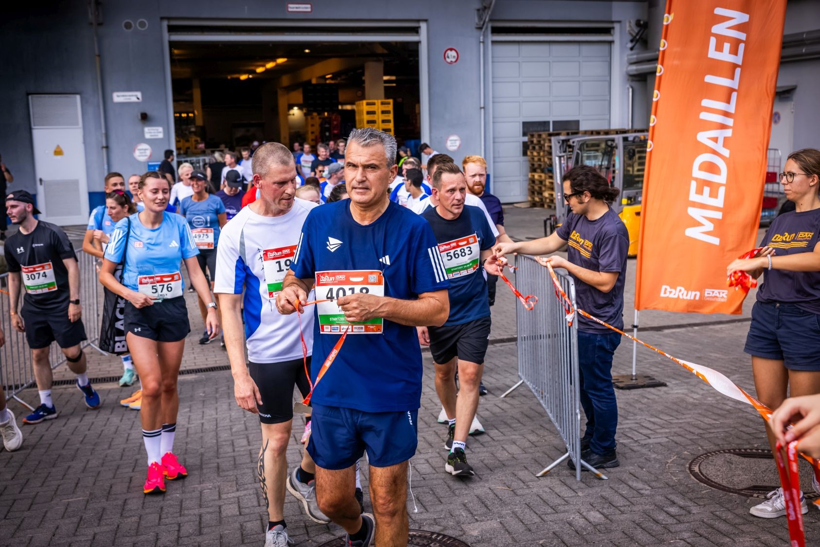 Die ersten Bilder vom B2Run Hamburg 2024 #gemeinsamaktiv